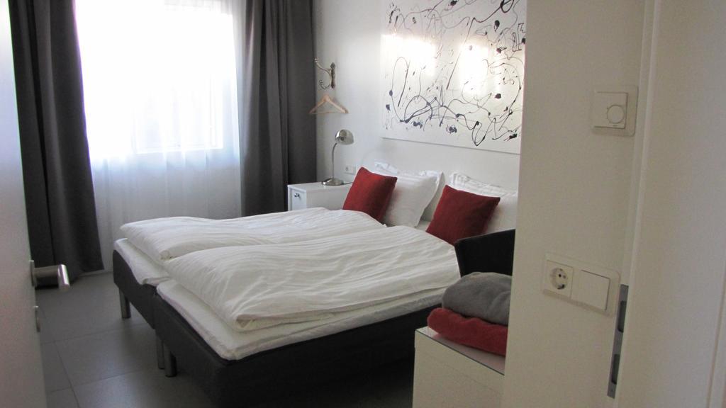 Halllandsnes Apartments Ακουρέιρι Δωμάτιο φωτογραφία